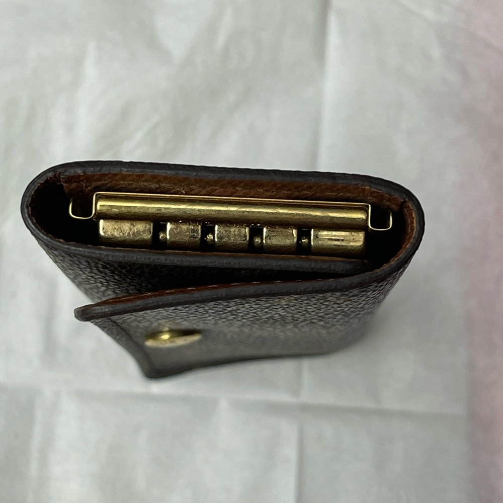 Louis Vuitton Monogram Multicles Key Case - Picture 10 of 15